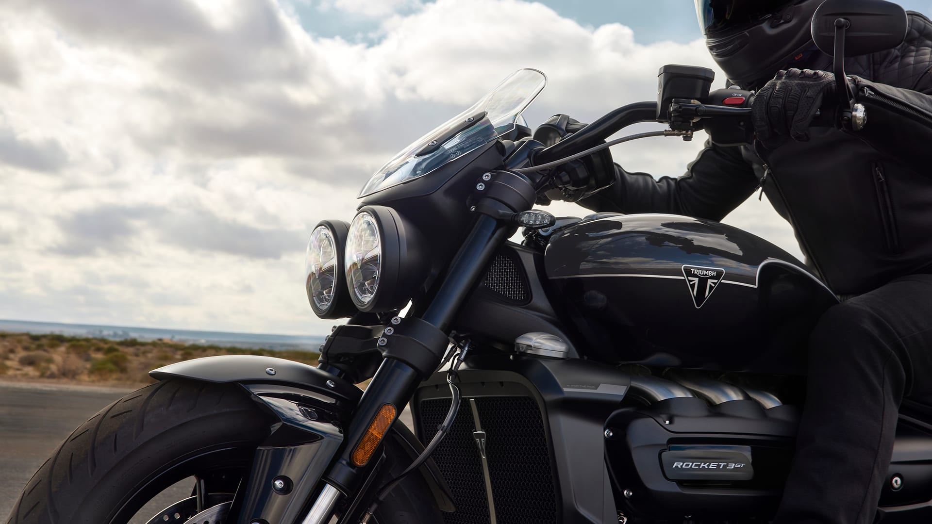 Triumph rocket 3 shop gt triple black